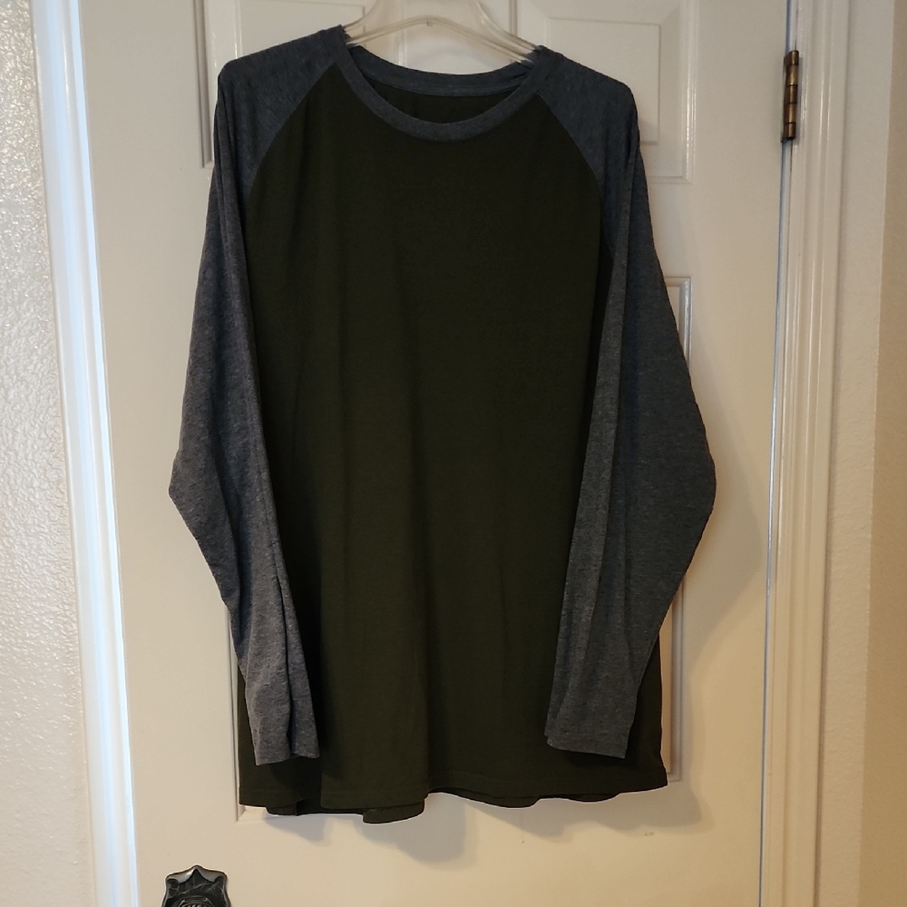 George Men's Long Sleeve Tee - Olive and Heather Gray